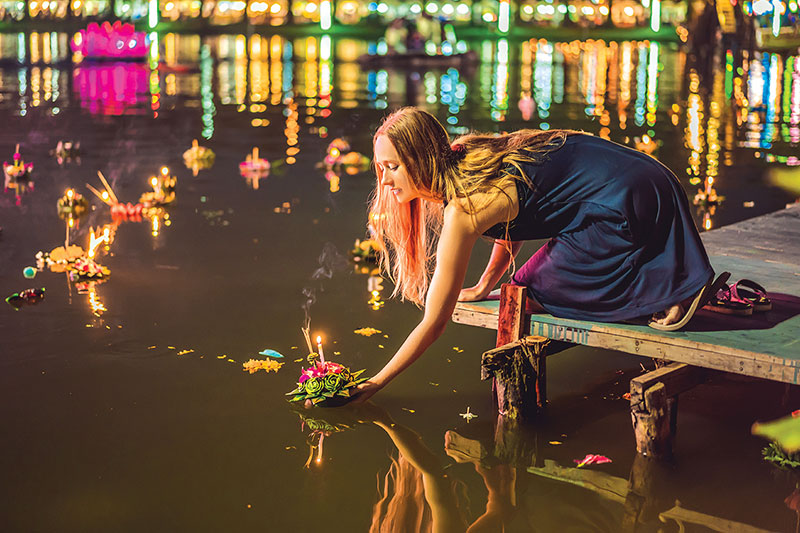 loy krathong festival