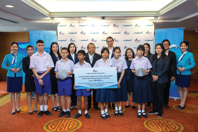 Bangkok Airways Flies Visually Impaired Children to Doi Inthanon 