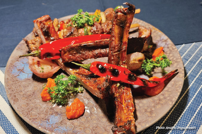 A plateful of barbecued delights served up as part of Explorar Koh Samui’s signature ‘Blue Smoke – Taste of Spain’ offered every Thursday night