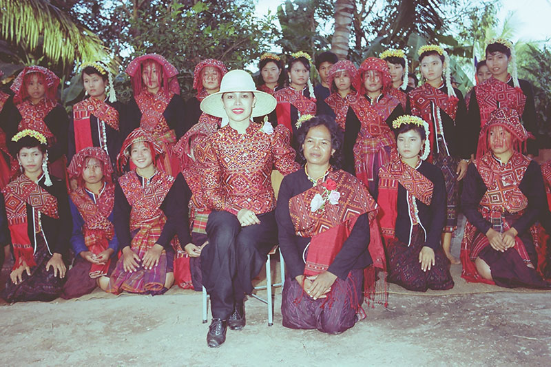 HM Queen Sirikit’s dedication earned her the title “The Mother of Thai Silk” HM Queen Sirikit’s dedication earned her the title “The Mother of Thai Silk”