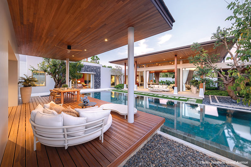 Botanica Grand Avenue