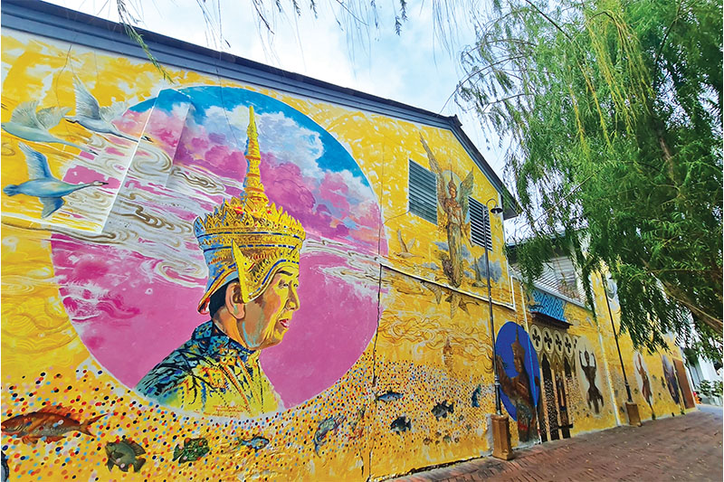 Manora dance reimagined as street art in Songkhla Old Town